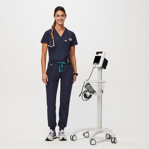 Catarina FREEx One-Pocket Scrub Top™